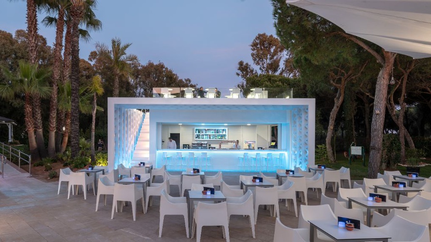 Pool bar TUI BLUE ISLA CRISTINA PALACE Hotel Isla Cristina, Huelva, Spain