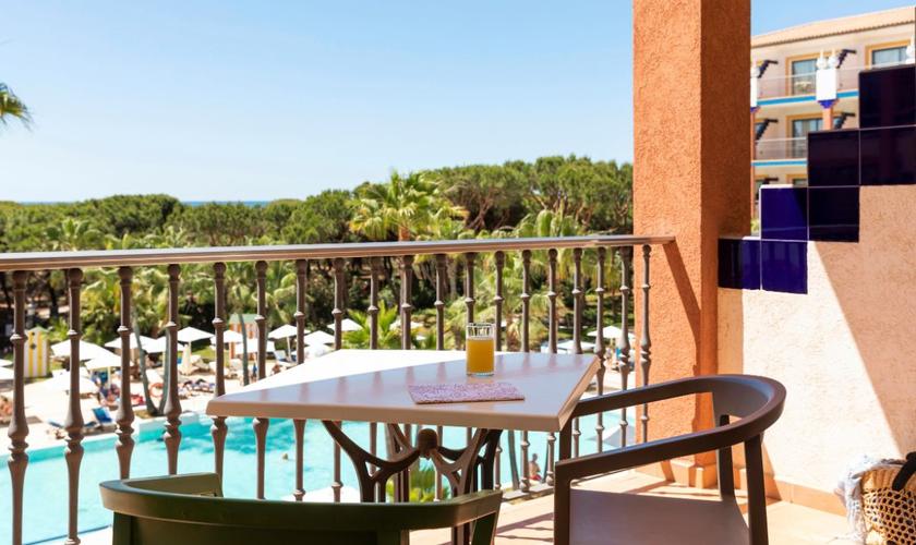 STANDARD DOUBLE ROOM TUI BLUE ISLA CRISTINA PALACE Hotel Isla Cristina, Huelva, Spain STANDARD DOUBLE ROOM TUI BLUE ISLA CRISTINA PALACE Hotel Isla Cristina, Huelva, Spain