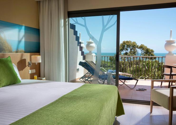 JUNIOR SUITE TUI BLUE ISLA CRISTINA PALACE Hotel Isla Cristina, Huelva, Spain JUNIOR SUITE TUI BLUE ISLA CRISTINA PALACE Hotel Isla Cristina, Huelva, Spain